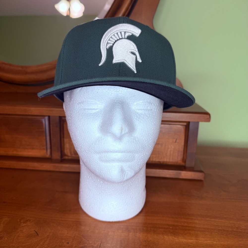 Nike Michigan State Green‎ baseball hat Classic 99 dry fit swish msu logo adjust